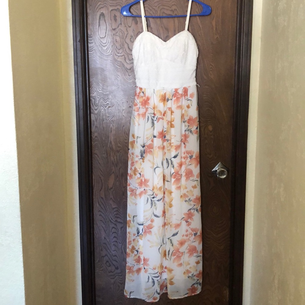 Maxi floral dress